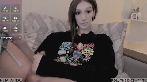 Snapshot of ayn3q chatting on 10-13-25, 10:10 AYNEK        fansly  online show from 10-13-25, 10:10