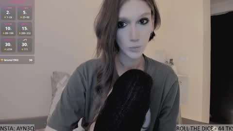 Snapshot of ayn3q chatting on 10-27-25, 01:20 AYNEK        fansly  online show from 10-27-25, 01:20