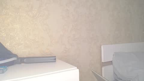 Snapshot of ayshekisskitty chatting on 02-18-26, 08:27 ViktoranMary online show from 02-18-26, 08:27