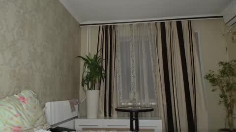 Snapshot of ayshekisskitty chatting on 02-24-26, 07:23 ViktoranMary online show from 02-24-26, 07:23