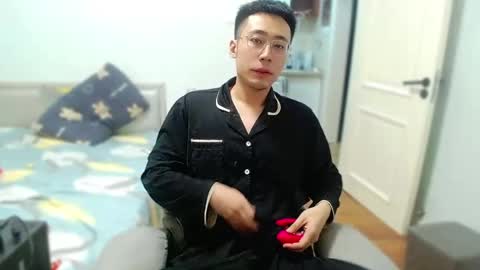 ayyzqh66 online show from 05-02-26, 06:13