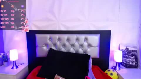 Snapshot of azaahara_ chatting on 06-27-26, 12:22 Azahara online show from 06-27-26, 12:22