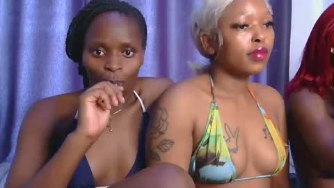 Azalea online show from 02-22-26, 07:51