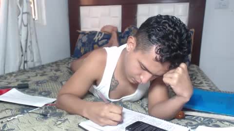 Aziel Pantoja online show from 09-24-25, 08:56