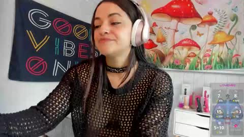 Azucena R online show from 11-26-25, 02:07