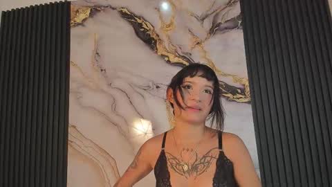  HONEY AZUL   online show from 11-17-25, 06:35