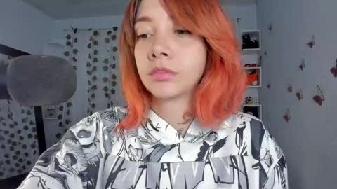 azumi saan online show from 10-11-25, 01:49