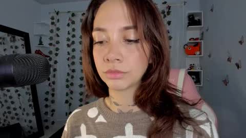 azumi saan online show from 11-14-25, 03:16