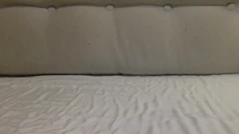 Snapshot of azureparamour1 chatting on 11-17-25, 07:14 azureparamour1 online show from 11-17-25, 07:14