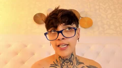 Anny online show from 10-11-25, 11:47