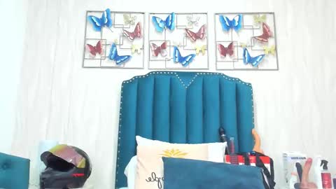 Anny online show from 11-09-25, 04:00