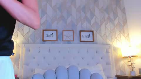 Snapshot of b3k_afrodict chatting on 07-07-26, 03:20 Anny online show from 07-07-26, 03:20