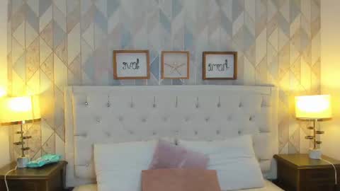 Snapshot of b3k_afrodict chatting on 07-10-26, 04:06 Anny online show from 07-10-26, 04:06