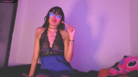 Sofia you baby online show from 12-19-25, 08:21