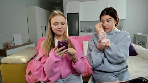 Monica online show from 10-26-25, 01:44