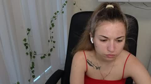 Snapshot of babby_anyaa chatting on 06-21-26, 05:10 Anya online show from 06-21-26, 05:10