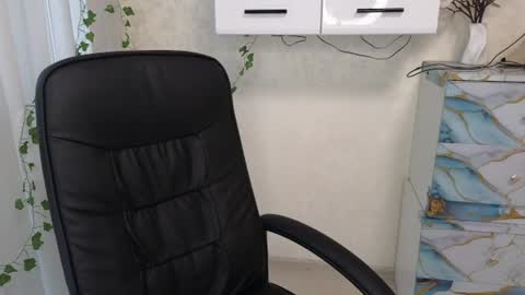 Snapshot of babby_anyaa chatting on 06-23-26, 06:11 Anya online show from 06-23-26, 06:11
