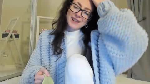 Snapshot of babby_jewel chatting on 02-21-25, 11:11 babby_jewel online show from 02-21-25, 11:11