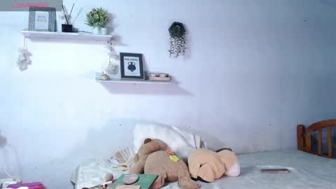 Snapshot of babby_swet chatting on 06-08-26, 10:37 babby_swet online show from 06-08-26, 10:37