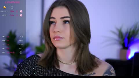 Snapshot of babbyaisha chatting on 11-11-25, 05:46 Inna online show from 11-11-25, 05:46