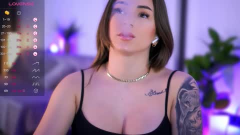 Snapshot of babbyaisha chatting on 11-17-25, 08:03 Inna online show from 11-17-25, 08:03