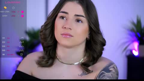 Snapshot of babbyaisha chatting on 01-14-26, 05:40 Inna online show from 01-14-26, 05:40