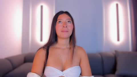 Snapshot of babe_katty chatting on 03-12-25, 11:42 Katty online show from 03-12-25, 11:42