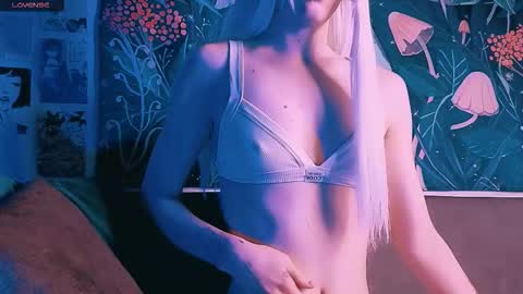 babe_moister online show from 09-21-25, 08:38