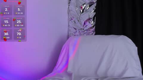 Queen B online show from 03-17-26, 06:11