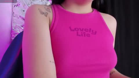 Queen B online show from 04-15-26, 05:31