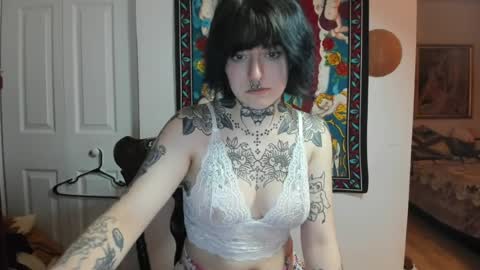 Snapshot of babeeblush chatting on 07-14-26, 02:16 babee online show from 07-14-26, 02:16