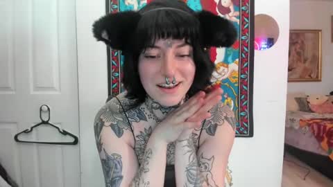 Snapshot of babeeblush chatting on 07-17-26, 09:52 babee online show from 07-17-26, 09:52