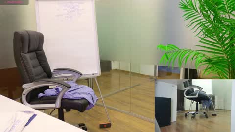 Olivia and Lexi online show from 02-19-25, 08:22