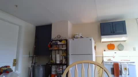 Fern Browning online show from 10-14-25, 02:29