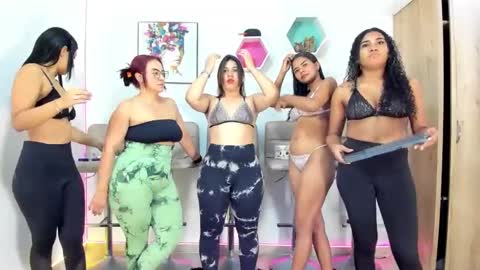 Snapshot of baby5hot chatting on 02-12-25, 11:18 hotgirls online show from 02-12-25, 11:18