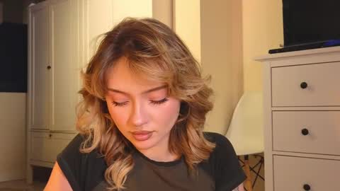 bb adele  online show from 02-19-25, 09:25