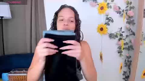 Snapshot of baby_ashly chatting on 09-23-25, 06:22 baby ashly online show from 09-23-25, 06:22