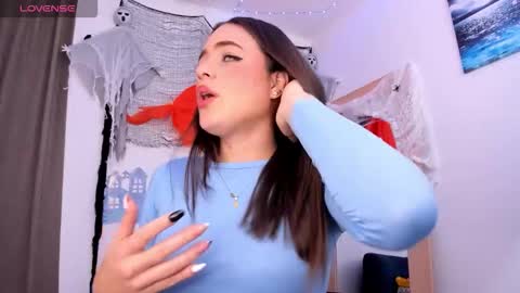 Snapshot of baby_ashly chatting on 10-24-25, 06:26 baby ashly online show from 10-24-25, 06:26