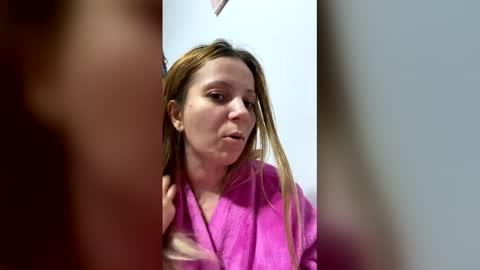 Snapshot of baby_blondee chatting on 05-02-26, 10:48 Baby Blonde online show from 05-02-26, 10:48
