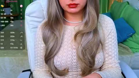 Snapshot of baby_debbie chatting on 02-19-25, 08:20 Debora online show from 02-19-25, 08:20