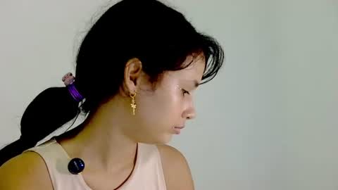Snapshot of baby_elisse chatting on 06-14-26, 01:25 Baby Elisse online show from 06-14-26, 01:25