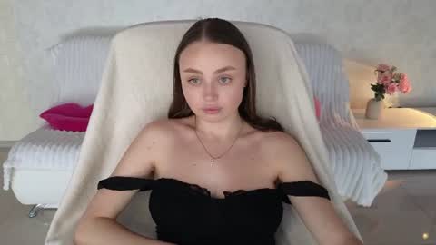 Baby emmaa online show from 07-15-26, 09:14
