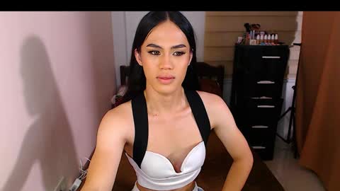 Nathalia online show from 09-30-25, 06:57