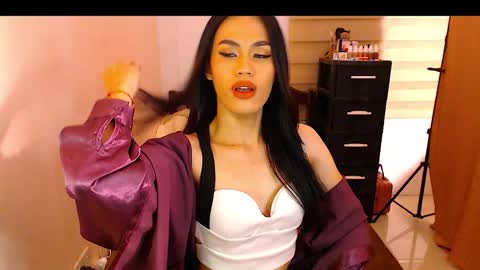 Nathalia online show from 10-10-25, 07:02