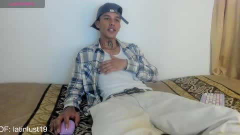 Snapshot of baby_gio chatting on 04-21-26, 06:01 OF GxoXabs online show from 04-21-26, 06:01