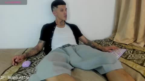Snapshot of baby_gio chatting on 04-24-26, 06:54 OF GxoXabs online show from 04-24-26, 06:54