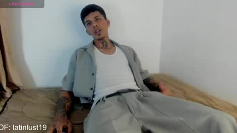 Snapshot of baby_gio chatting on 06-01-26, 02:24 OF GxoXabs online show from 06-01-26, 02:24