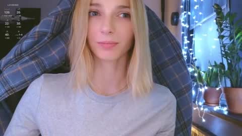 Snapshot of baby_gopn1k chatting on 12-13-24, 03:21 baby gopn1k online show from 12-13-24, 03:21