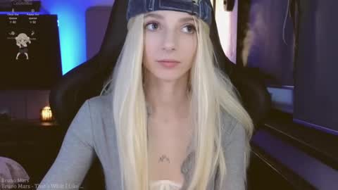 Snapshot of baby_gopn1k chatting on 02-07-25, 02:58 baby gopn1k online show from 02-07-25, 02:58