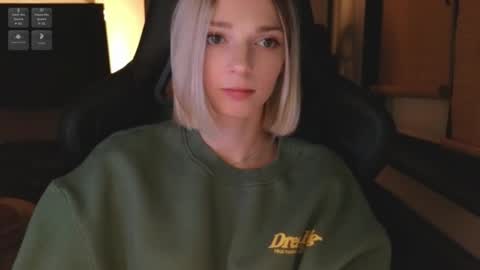 Snapshot of baby_gopn1k chatting on 10-28-25, 02:53 baby gopn1k online show from 10-28-25, 02:53